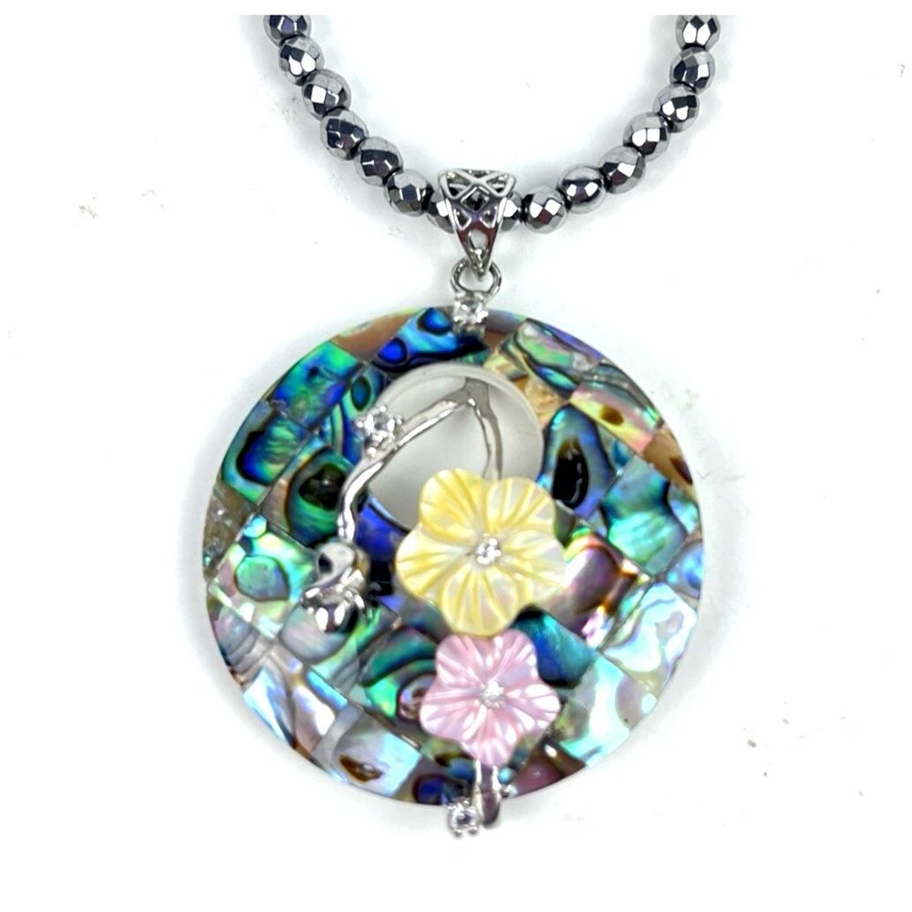 Vintage Lee Sands Pendant Necklace Inlaid Abalone Shell Floral Hawaii Beach